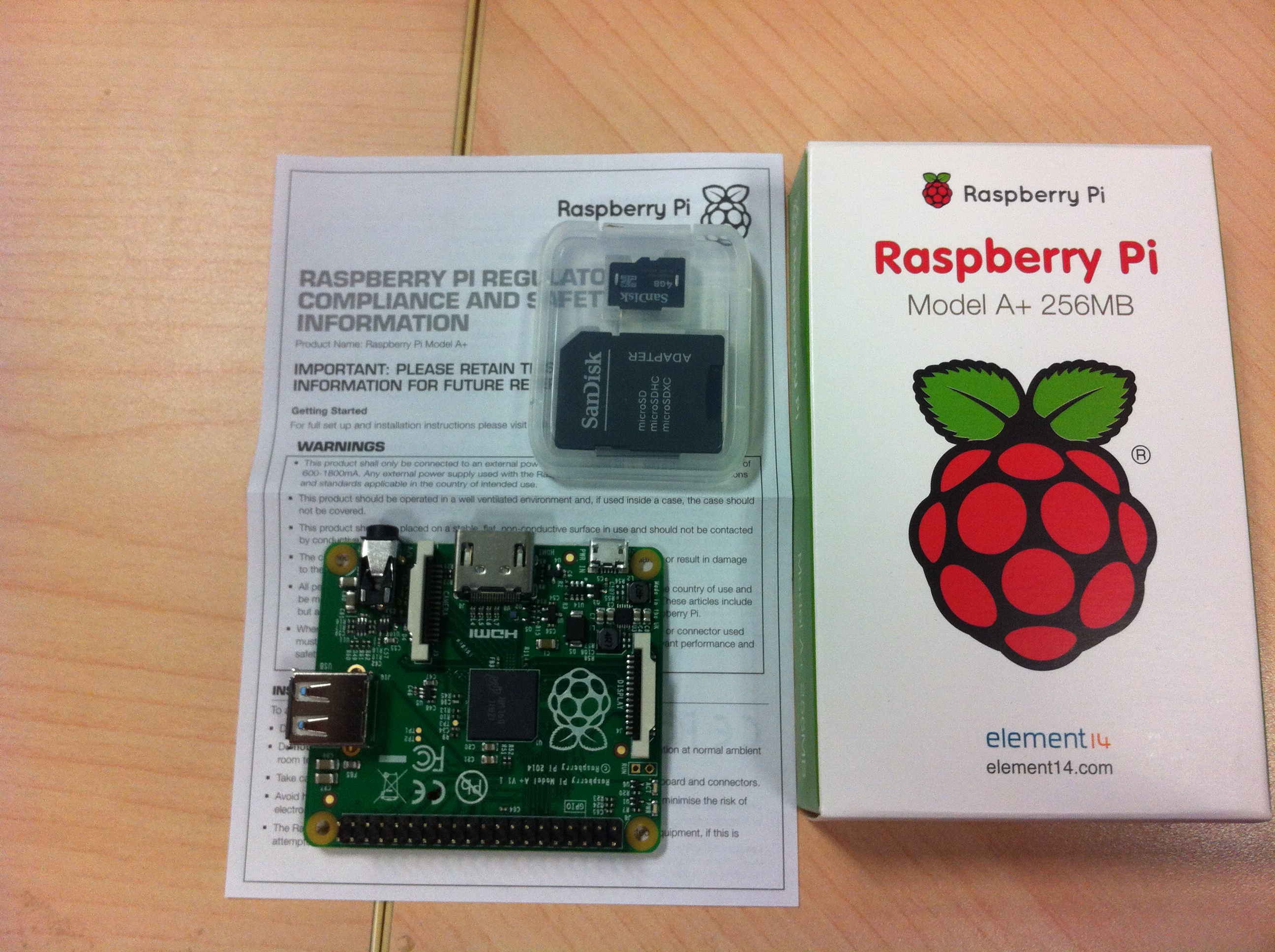 Eat me малина. ягодыи на английском языке. мак raspberry queen. таблетки с малиной. Ecopill.